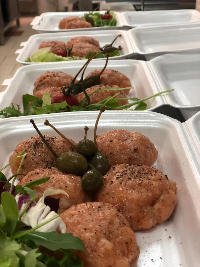 Unieście Pod Wydma酒店 外观 照片