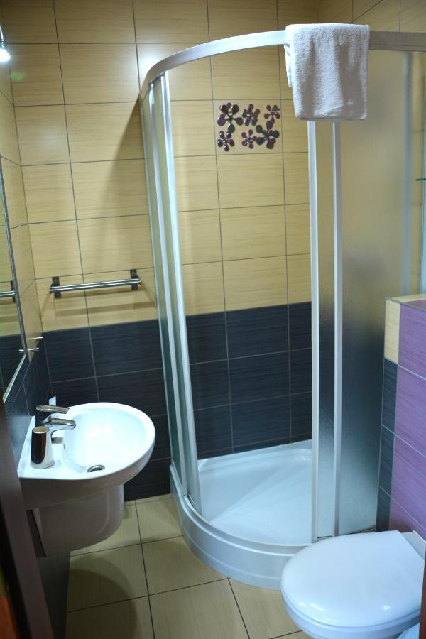 Unieście Pod Wydma酒店 外观 照片